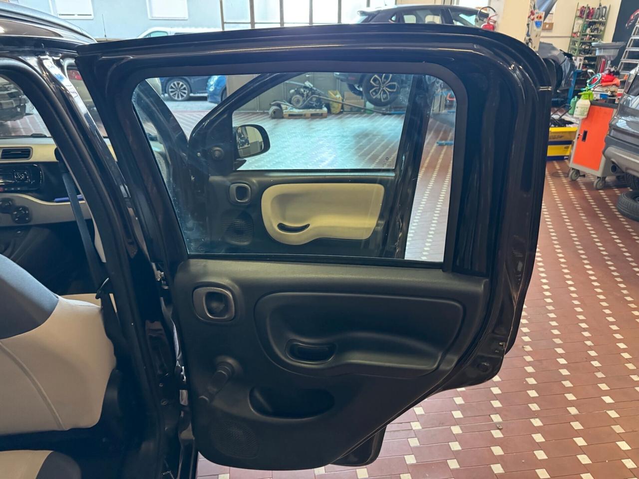 Fiat Panda 1.2 Lounge - NEOPATENTATI - UNICO PROPRIETARIO