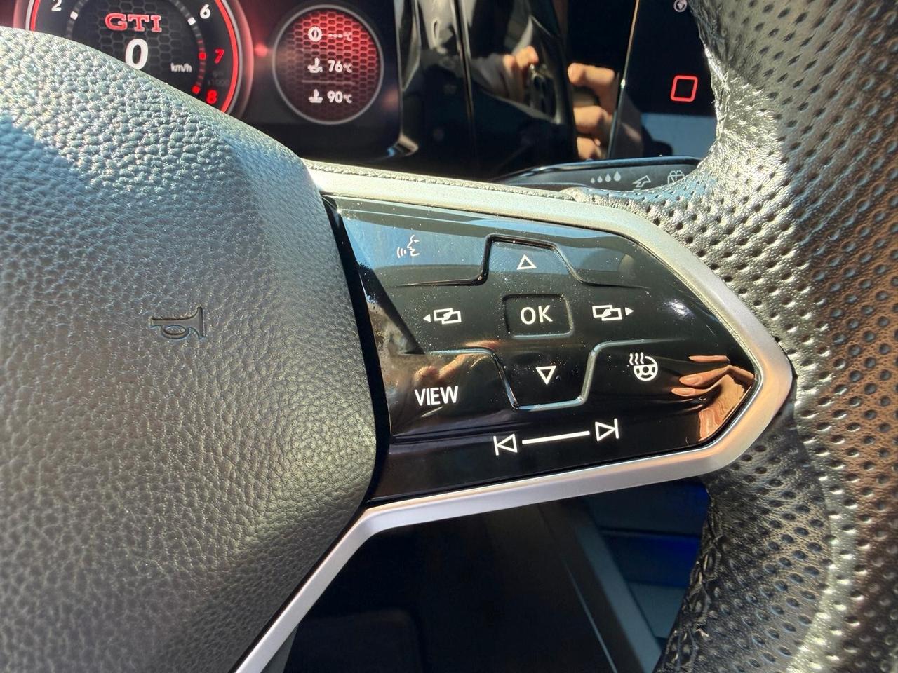 Volkswagen Golf 2.0 TSI GTI DSG