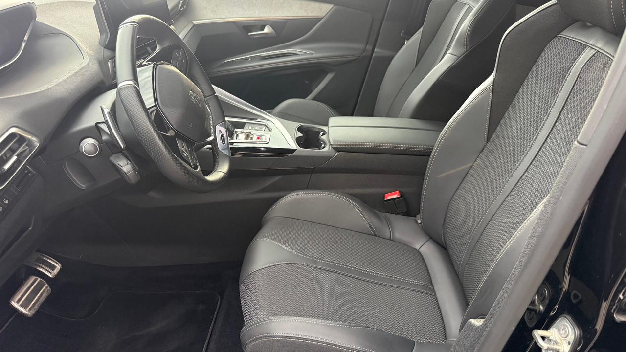 PEUGEOT 3008 1.5 131 CV GT PACK TETTO APRIBILE
