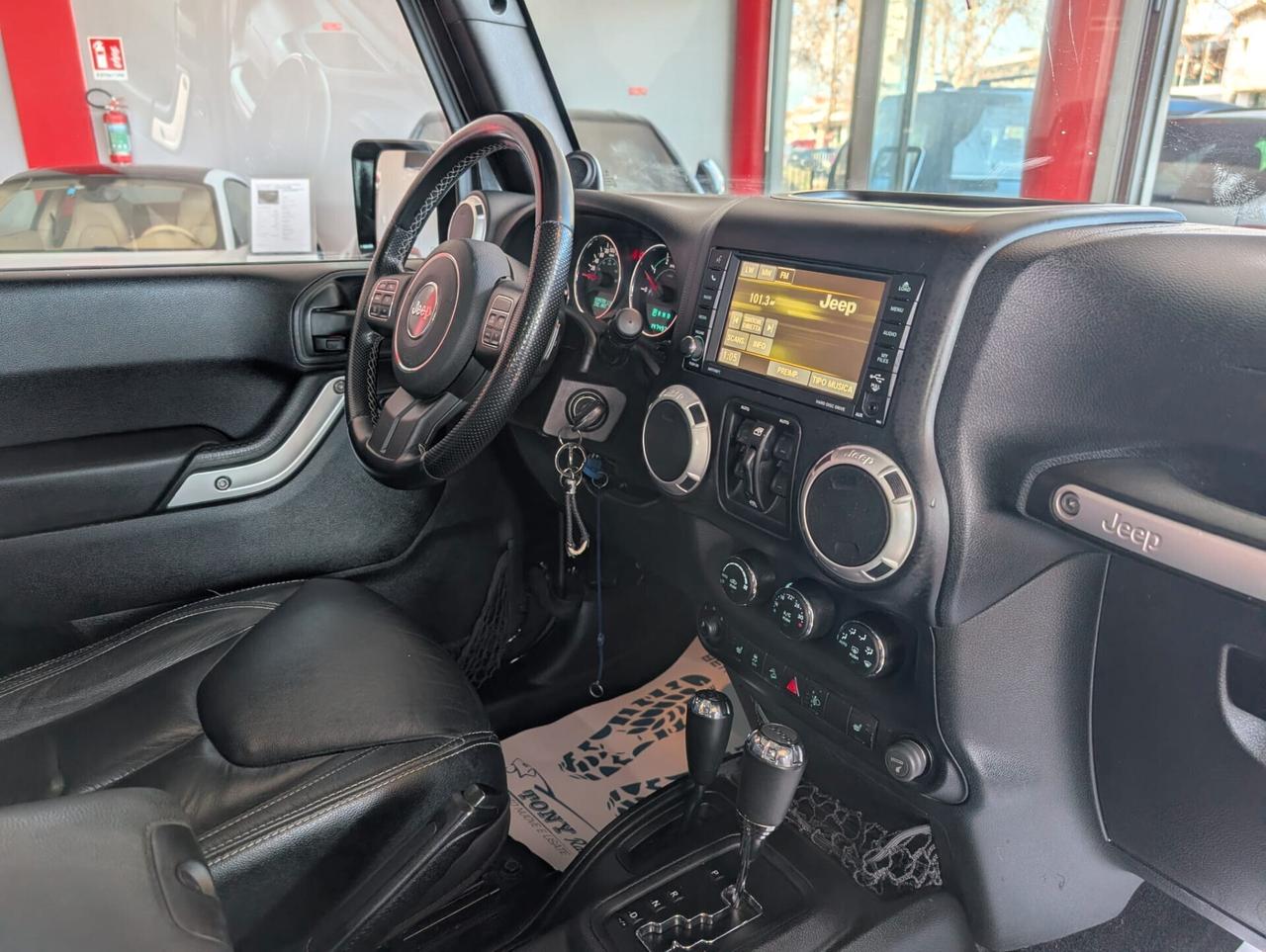 Jeep Wrangler 2.8 CRD DPF SAHARA