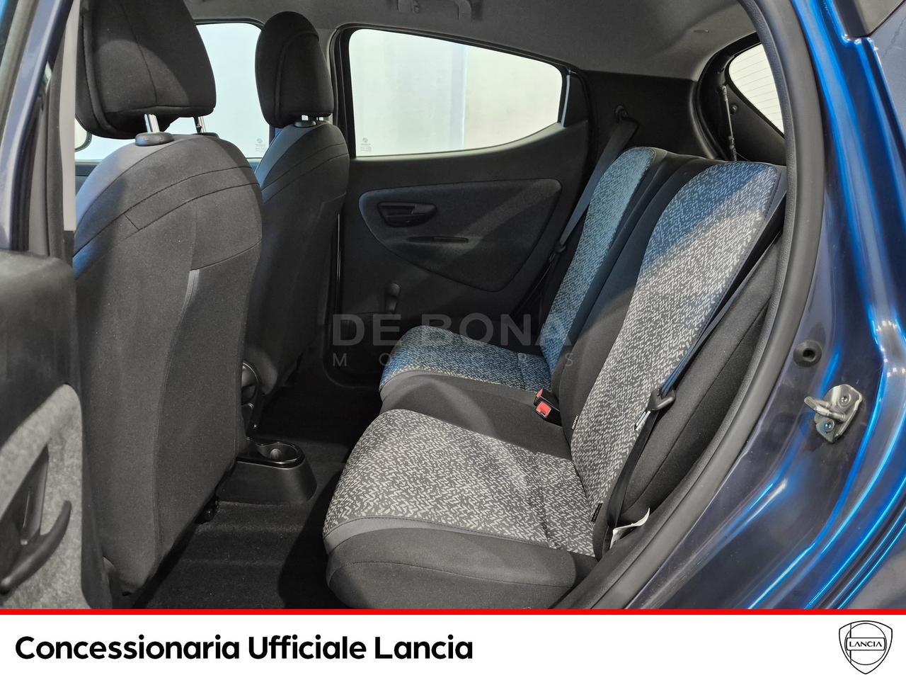 Lancia Ypsilon 1.0 firefly hybrid silver s&s 70cv
