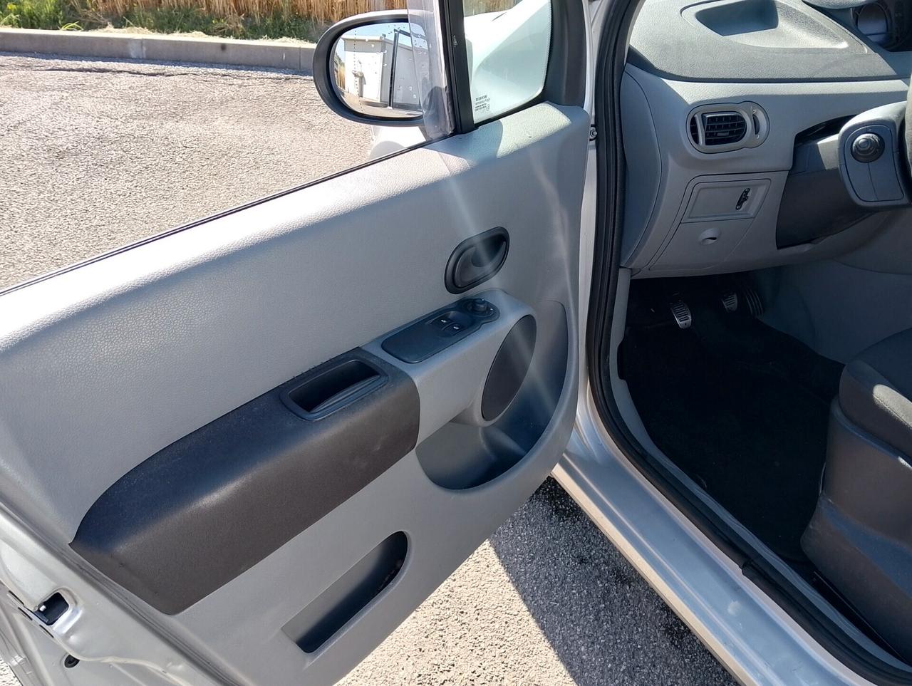 Renault Modus 1.5 dCi 150.000 km auto pari al nuovo