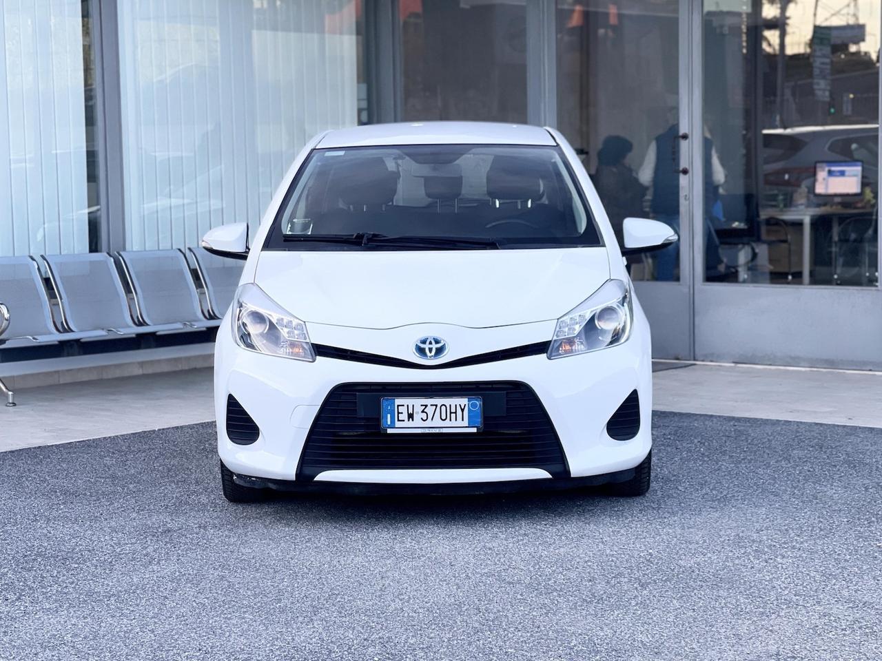Toyota Yaris 1.5 Hybrid 75CV Automatica E5 Neo - 2014