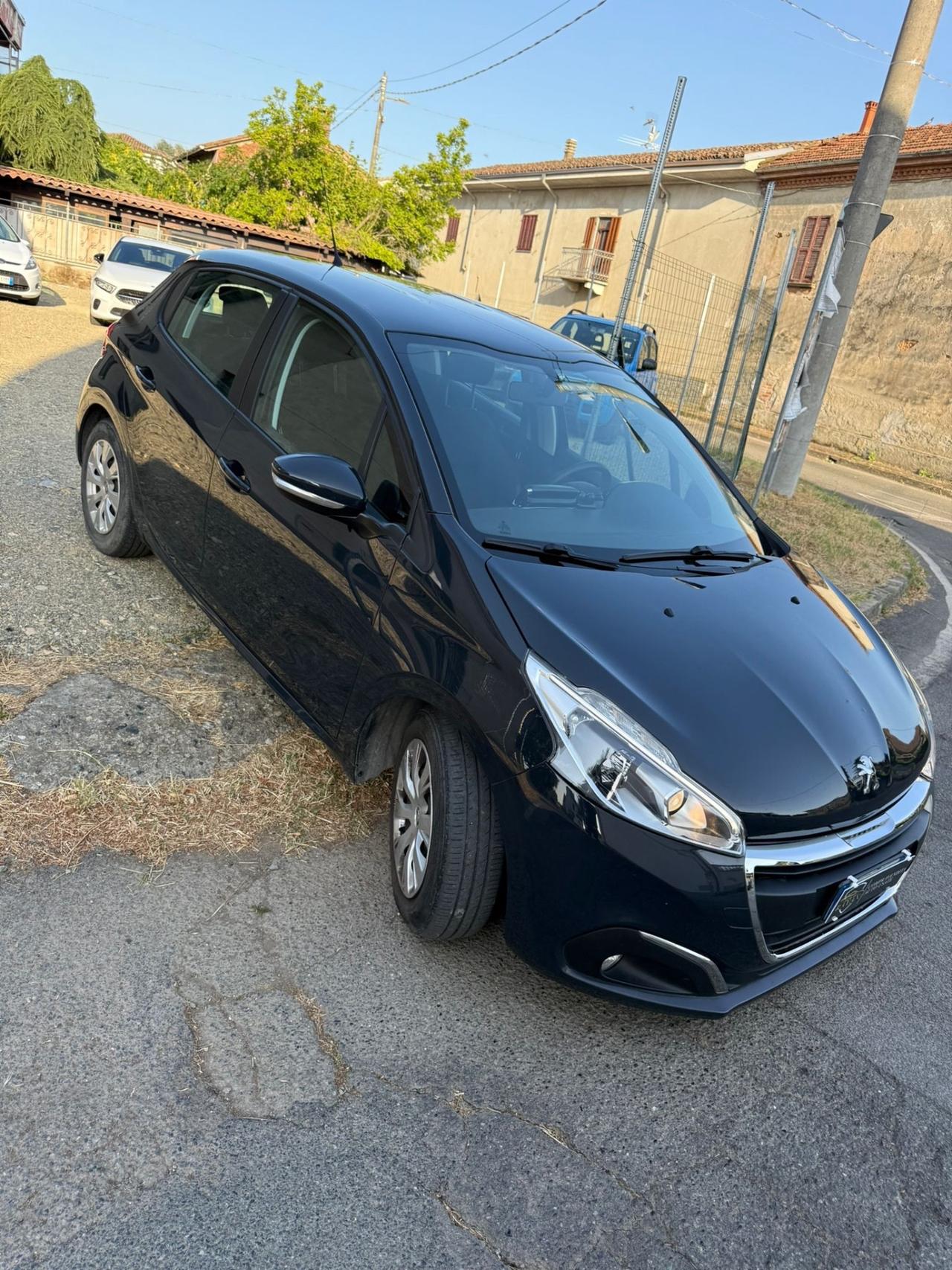 Peugeot 208 1.0 BENZINA NEOPATENTATI 76 MILA KM