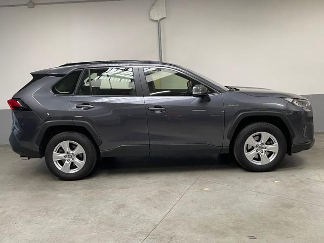 TOYOTA RAV 4 MY23 RAV4 2.5 HV (222CV) E-CVT AWD-i Business
