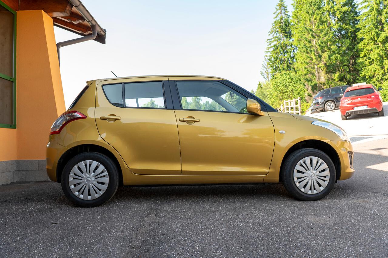 Suzuki Swift 1.2 4WD - solo 50.000km