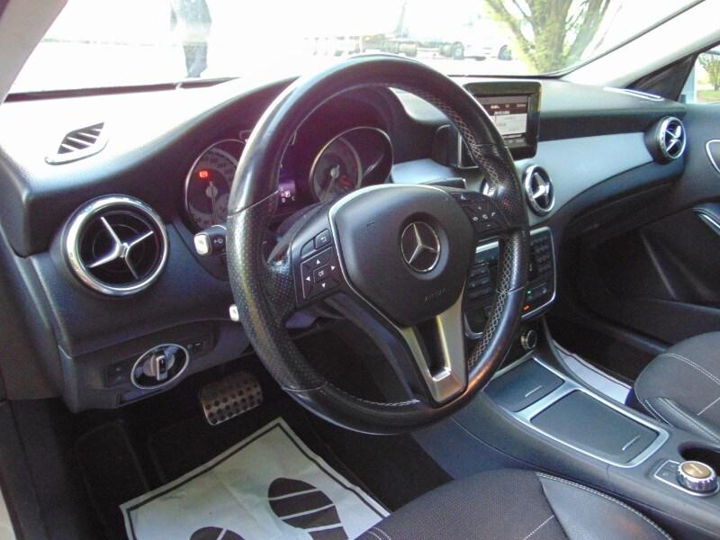 MERCEDES GLA (X156) GLA 200 CDI Automa...
