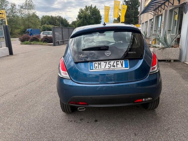 Lancia Ypsilon 1.0 FireFly 5 porte S&S Hybrid Gold Plus