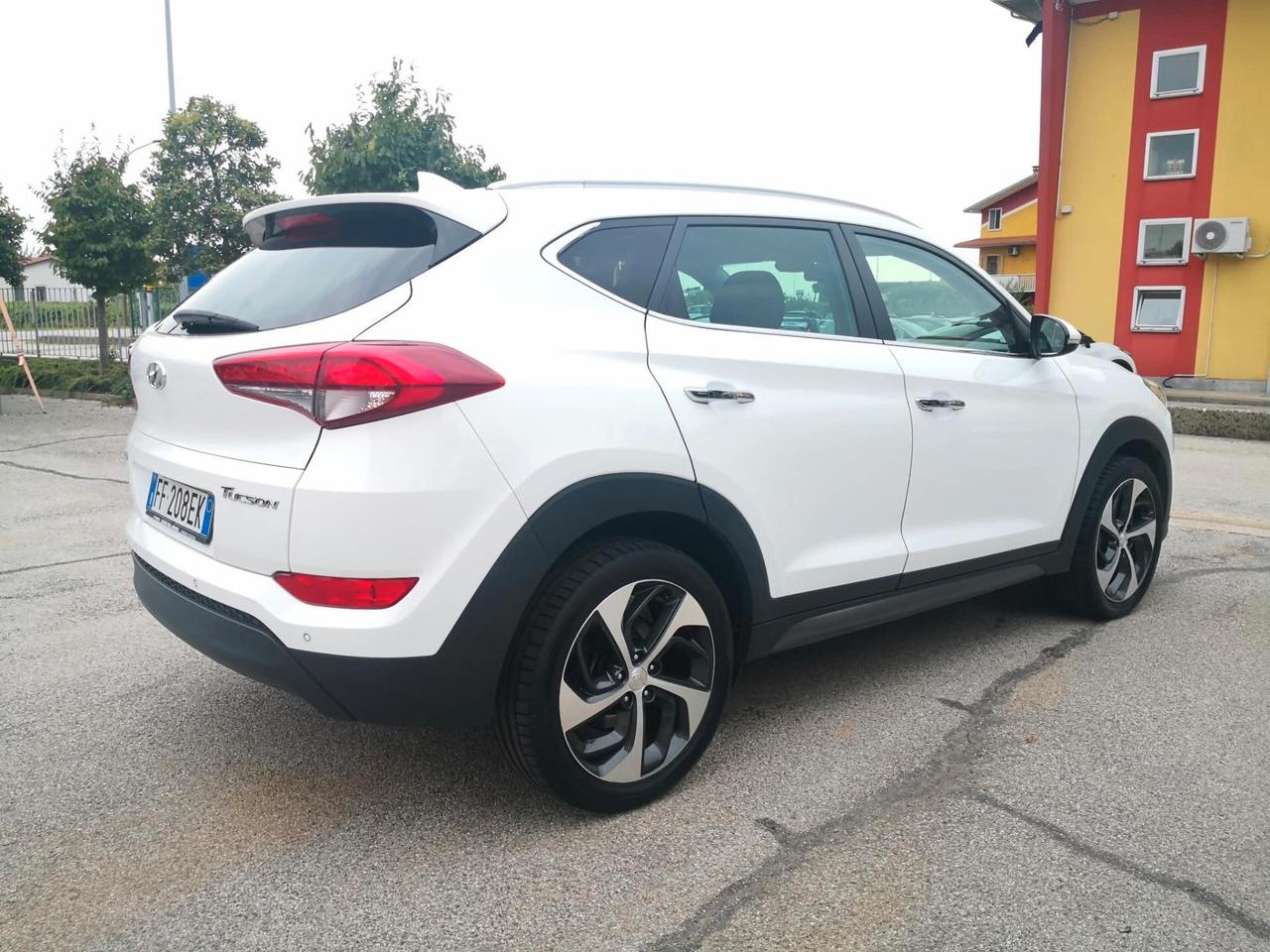 Hyundai Tucson 1.7 CRDi XPossible 2WD