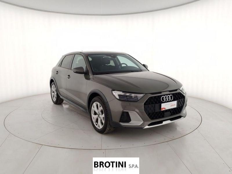 Audi A1 Sportback 35 TSI S Tronic Allstreet Identity Contrast
