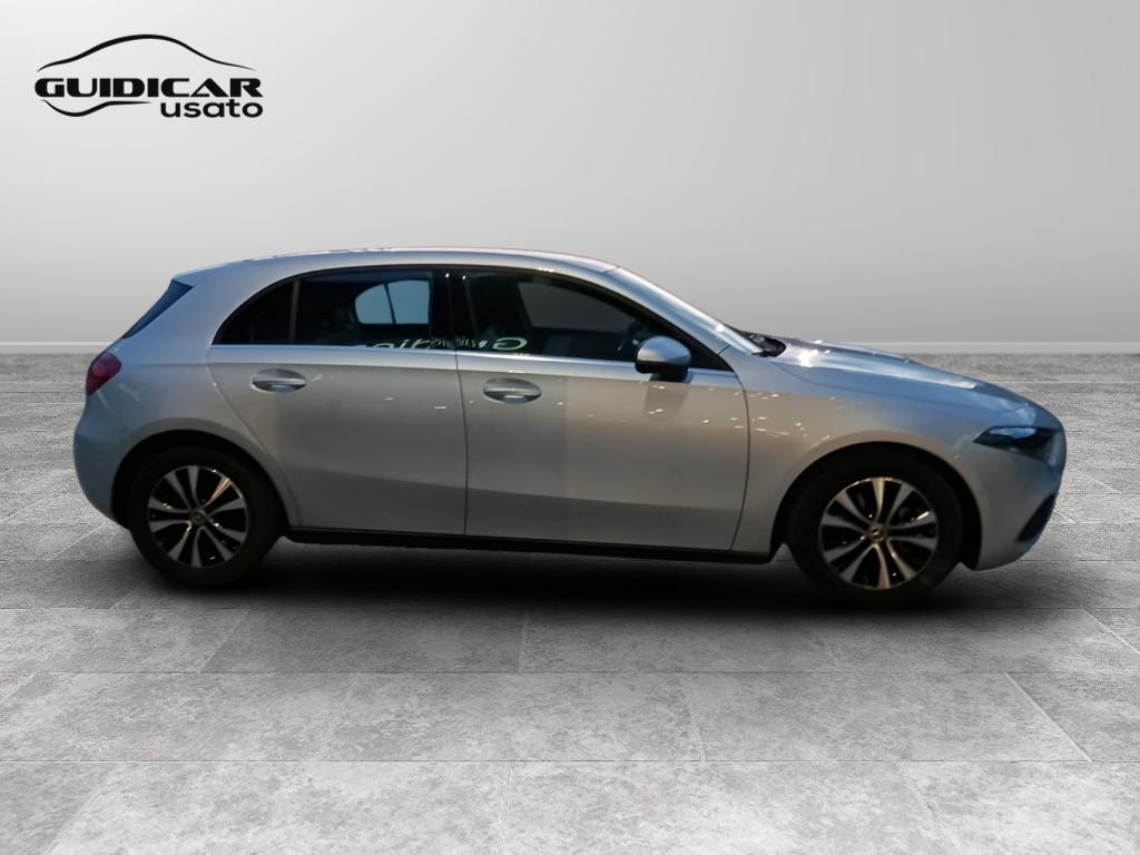 Mercedes-Benz Classe A - W177 2023 - A 180 d Advanced auto