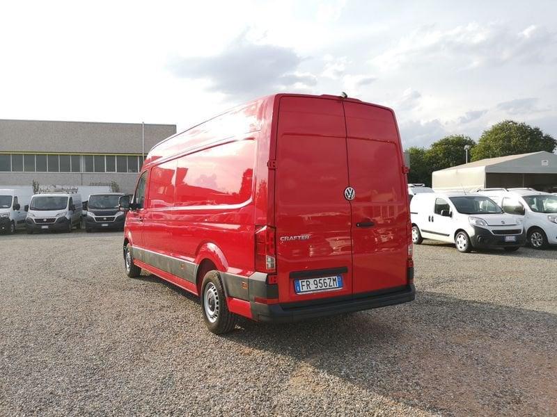 Volkswagen Crafter 35 2.0 TDI 140CV PL-TA Furgone con rampa per moto