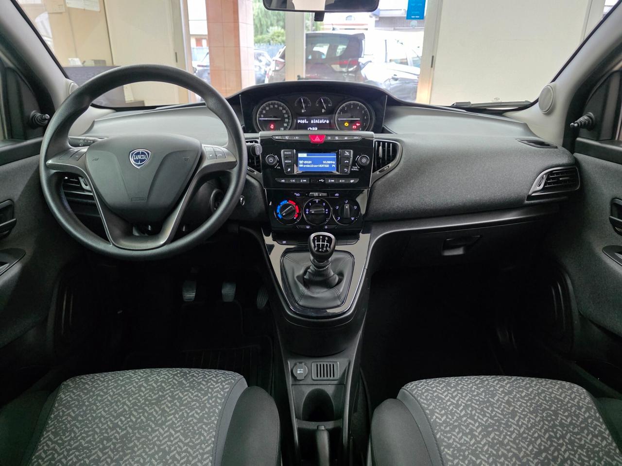 LANCIA YPSILON 1.0 FireFly S&S HYBRID SILVER