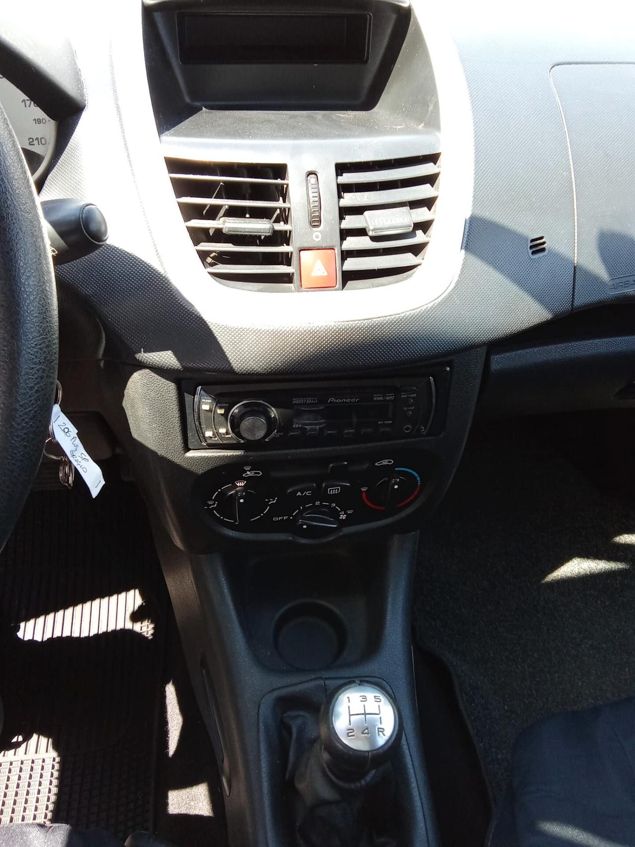 Peugeot 206 Plus 1.1 60CV 5p. ONE Line