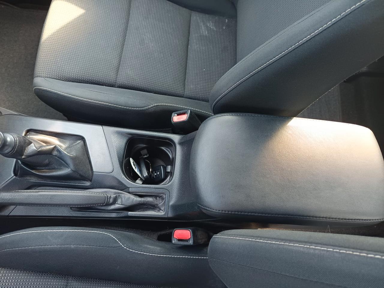 Toyota RAV4 2016 - 2.0 D-4D 2WD Business LB AUTOMOBILI