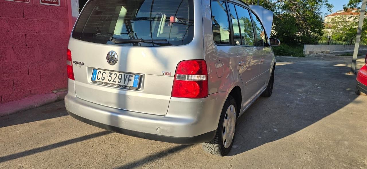 Volkswagen Touran 2.0 TDI 136CV 7 posti