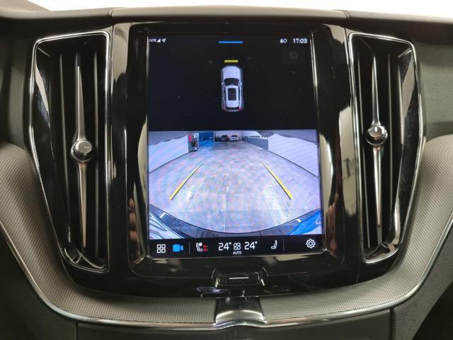 VOLVO XC60 B4 automatico Plus Dark