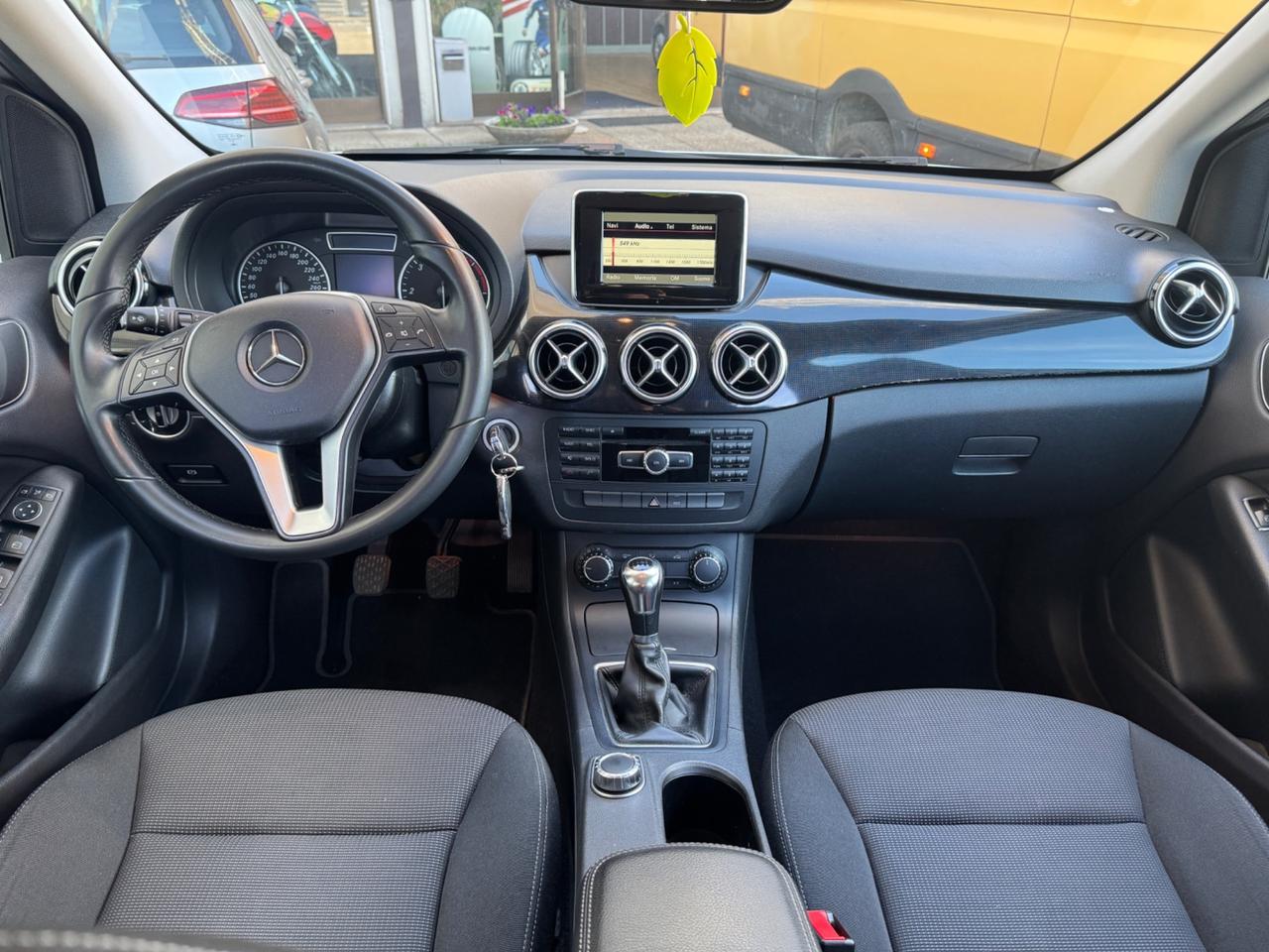 Mercedes-benz B 180 d Premium 2015