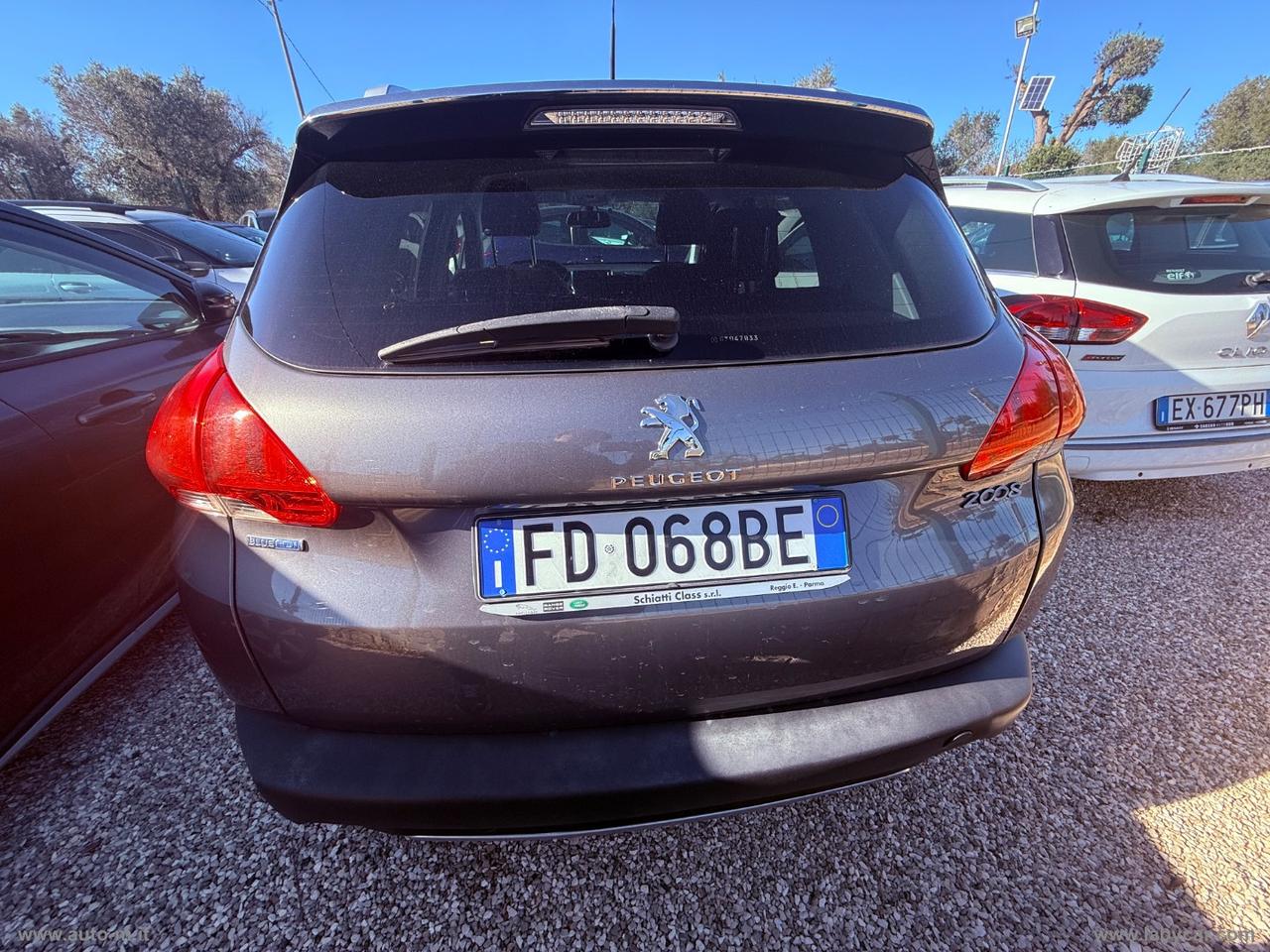 PEUGEOT 2008 BlueHDi 100 Allure