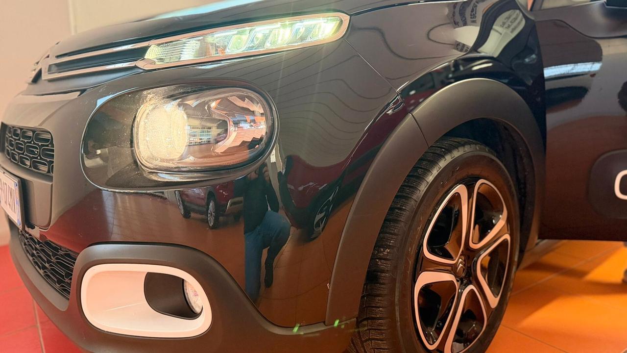 Citroen C3 PureTech 82 Shine BI/COLORE