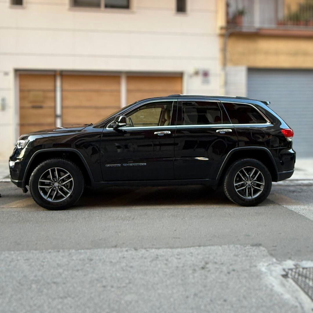 Jeep Grand Cherokee 3.0 250 cv AUTOCARRO