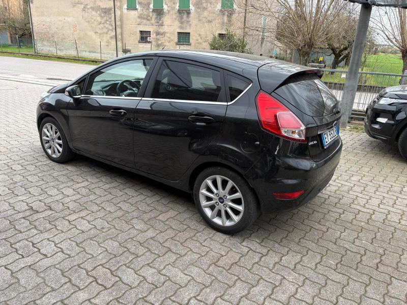 Ford Fiesta 5 Porte Fiesta 5p 1.6 tdci Titanium 95cv OK NEOPATENTATO