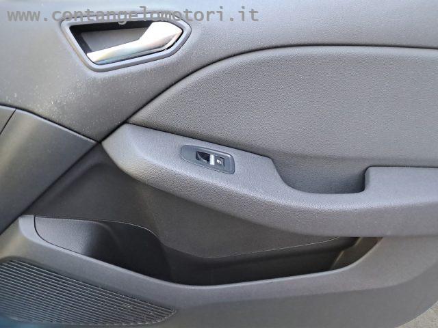 RENAULT Clio TCe 100 CV 5 porte Intens