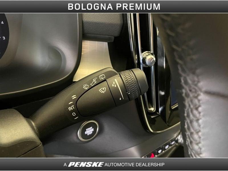 Volvo XC40 XC40 B3 automatico Core