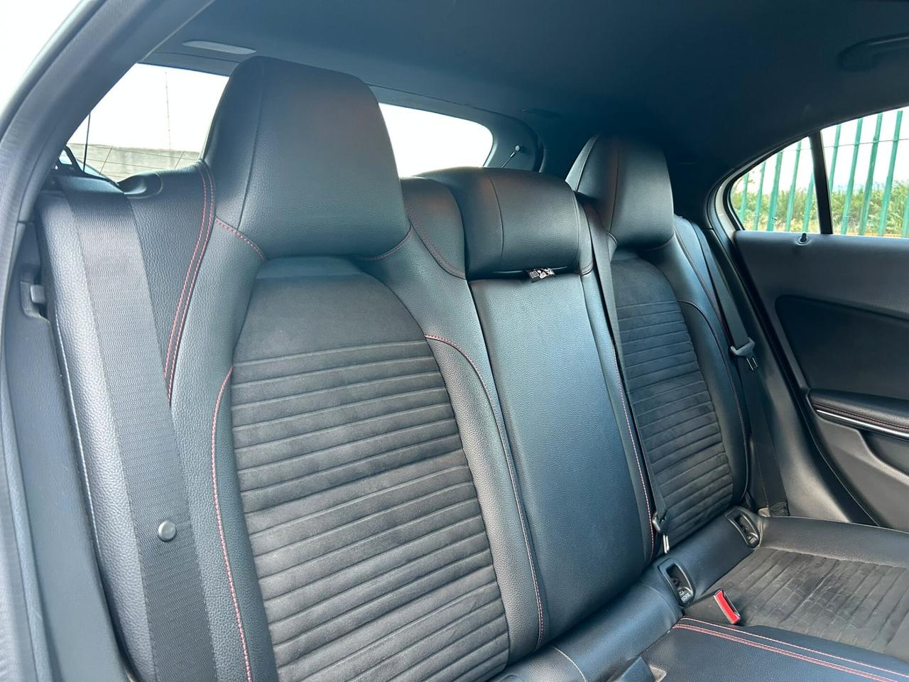 Mercedes-benz A 180 d Automatic Premium AMG LINE