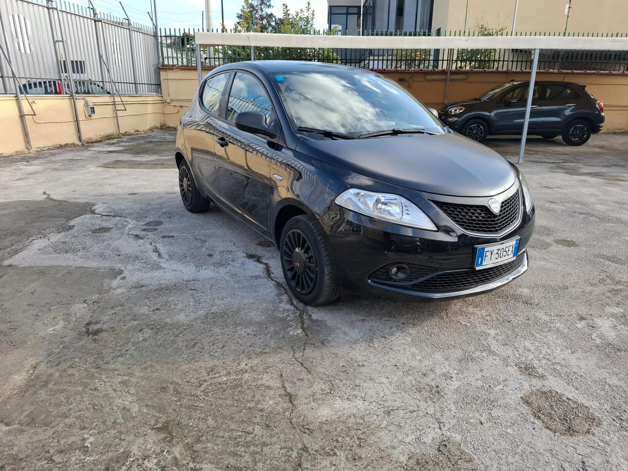 Lancia Ypsilon 1.2 69 CV Ecochic Platinum