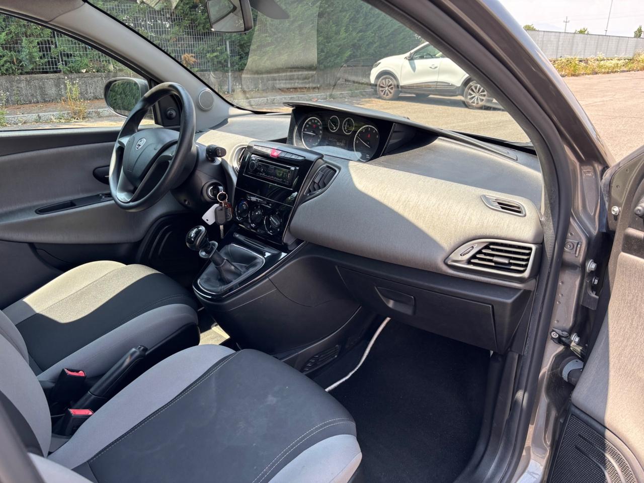 Lancia Ypsilon 1.2 69 CV GPL, VALIDO FINO AL 2036, UNI PRO