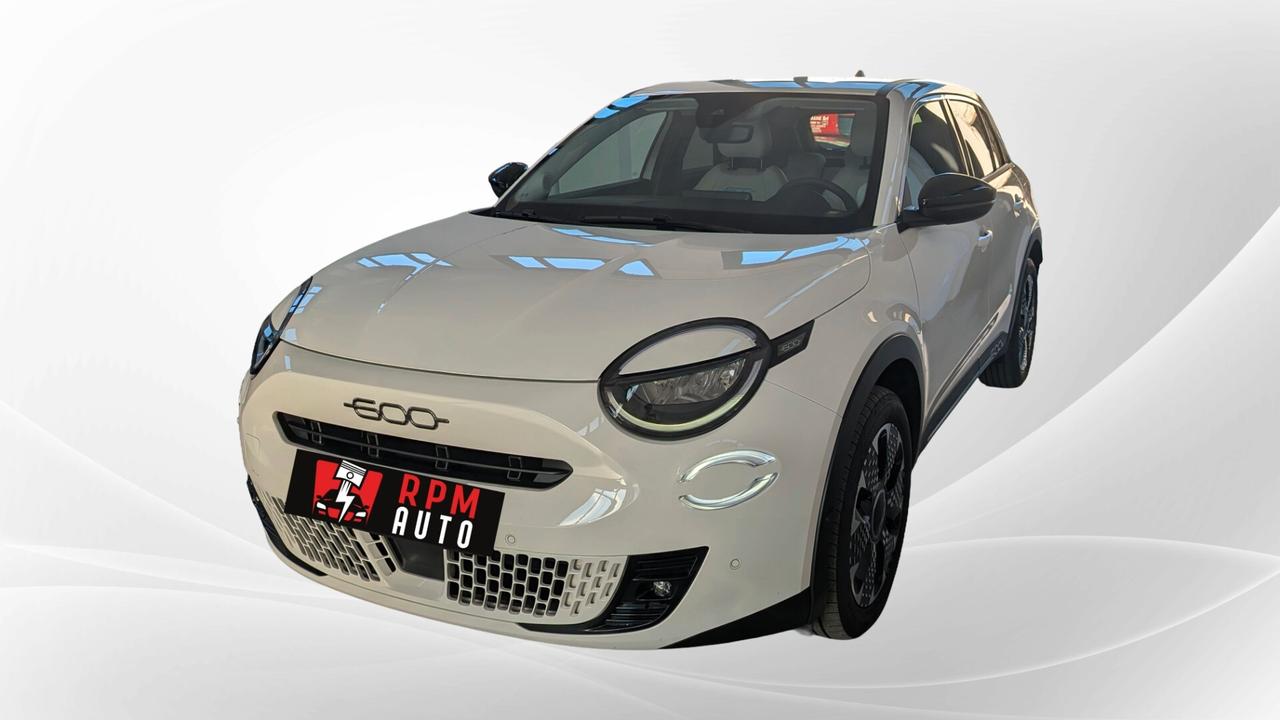 Fiat 600 Hybrid 110 CV DCT MHEV La Prima