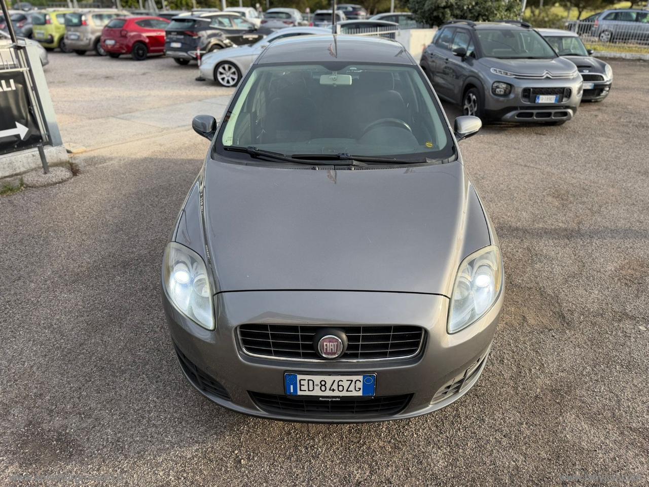 FIAT Croma 1.9 MJT Emotion