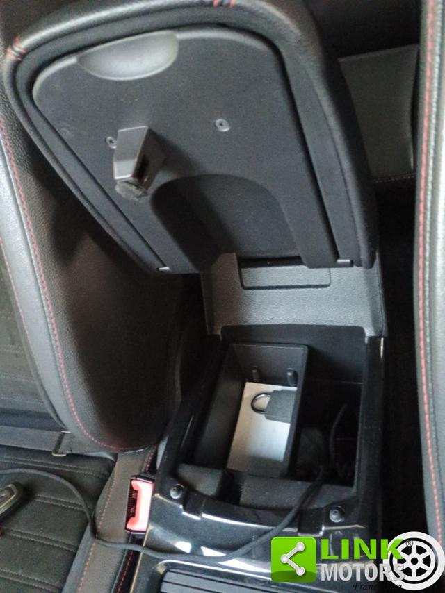 FORD Kuga 1.5 EcoBoost 120 CV S&S 2WD ST-Line