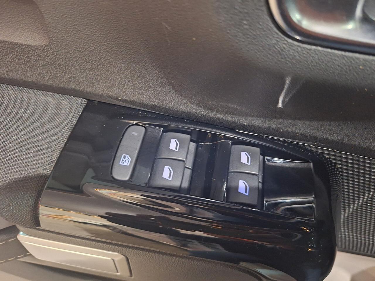 Citroen C3 PureTech 110 S&S EAT6 Shine