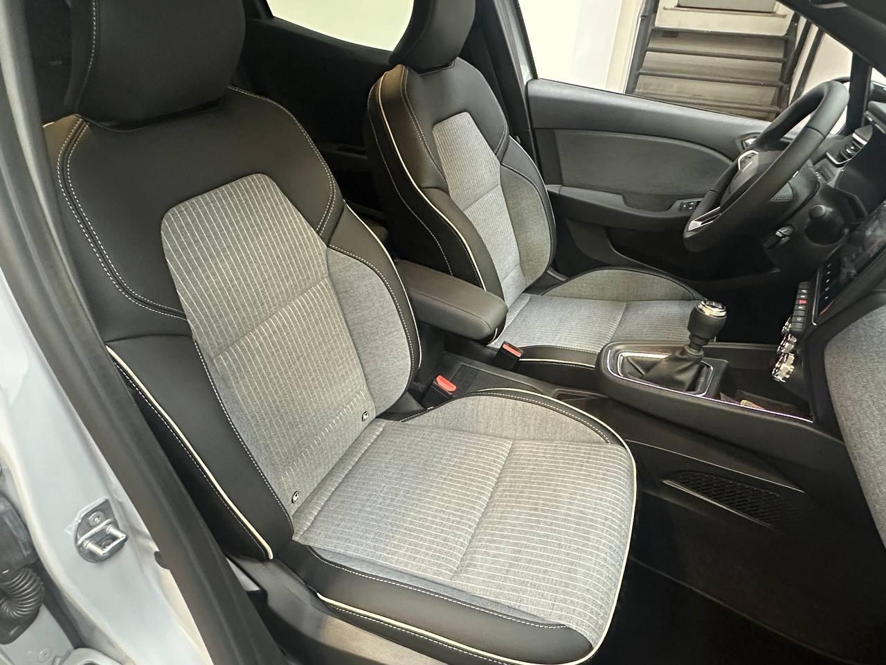 RENAULT Clio V 2023 - Clio 1.0 eco-g Techno 100cv