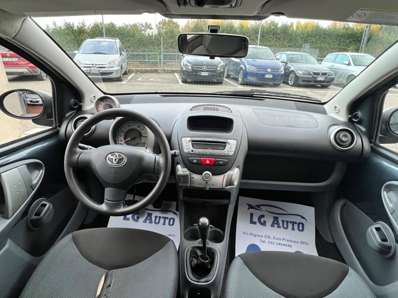 Toyota Aygo 1.0 12V VVT-i 5 porte Sol