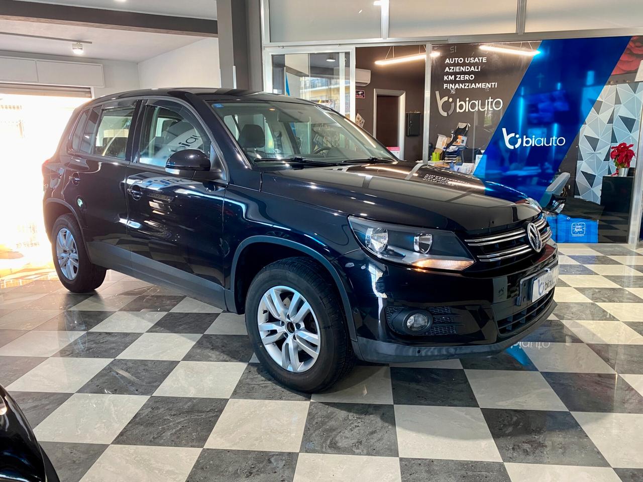 Volkswagen Tiguan 2.0 TDI 140cv Sport & Style-2012