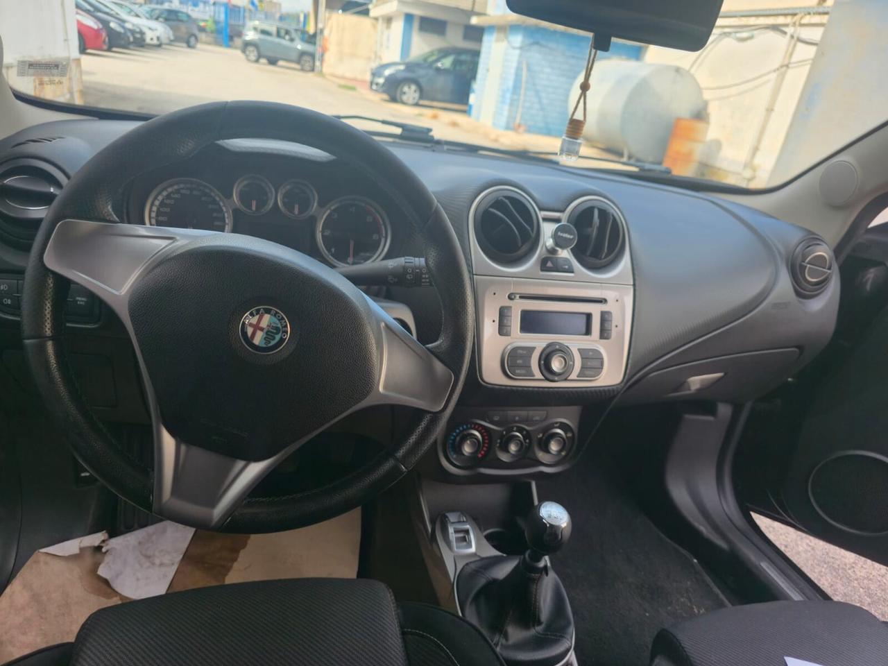 Alfa Romeo MiTo 1.3 JTDm 16V 90 CV Distinctive Sport Pack