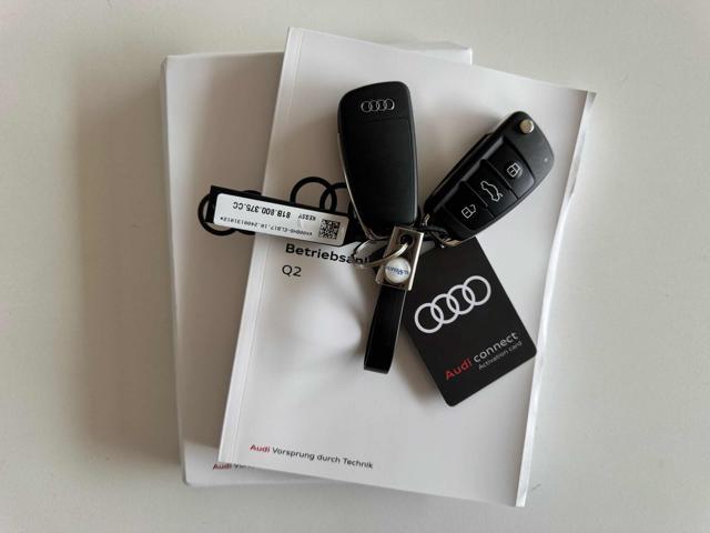 AUDI Q2 30 TFSI S line Interiors Cerchi 19"