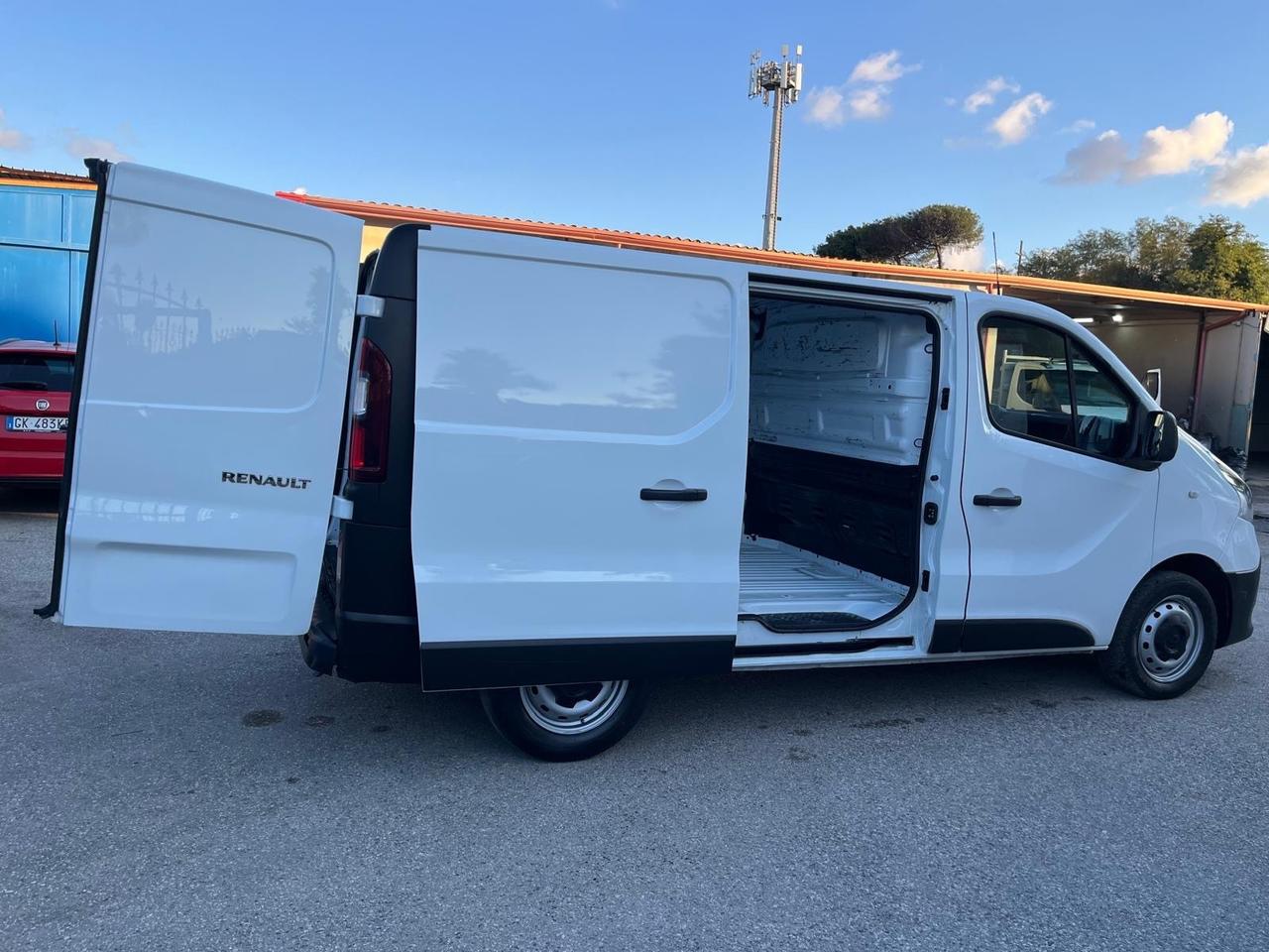 Renault trafic cargo 2.0 dci -2022