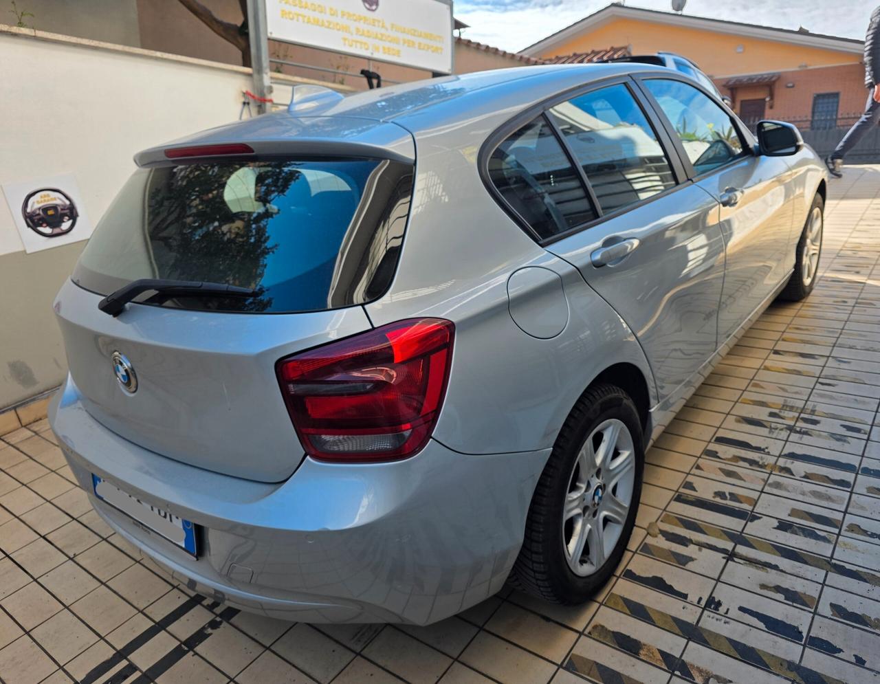 Bmw 114 114d 5p. Urban