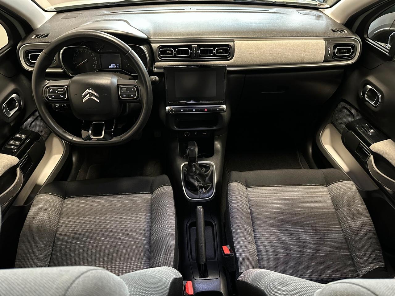 Citroen C3 1.2 Shine 82cv - Neopatentati unicoPro