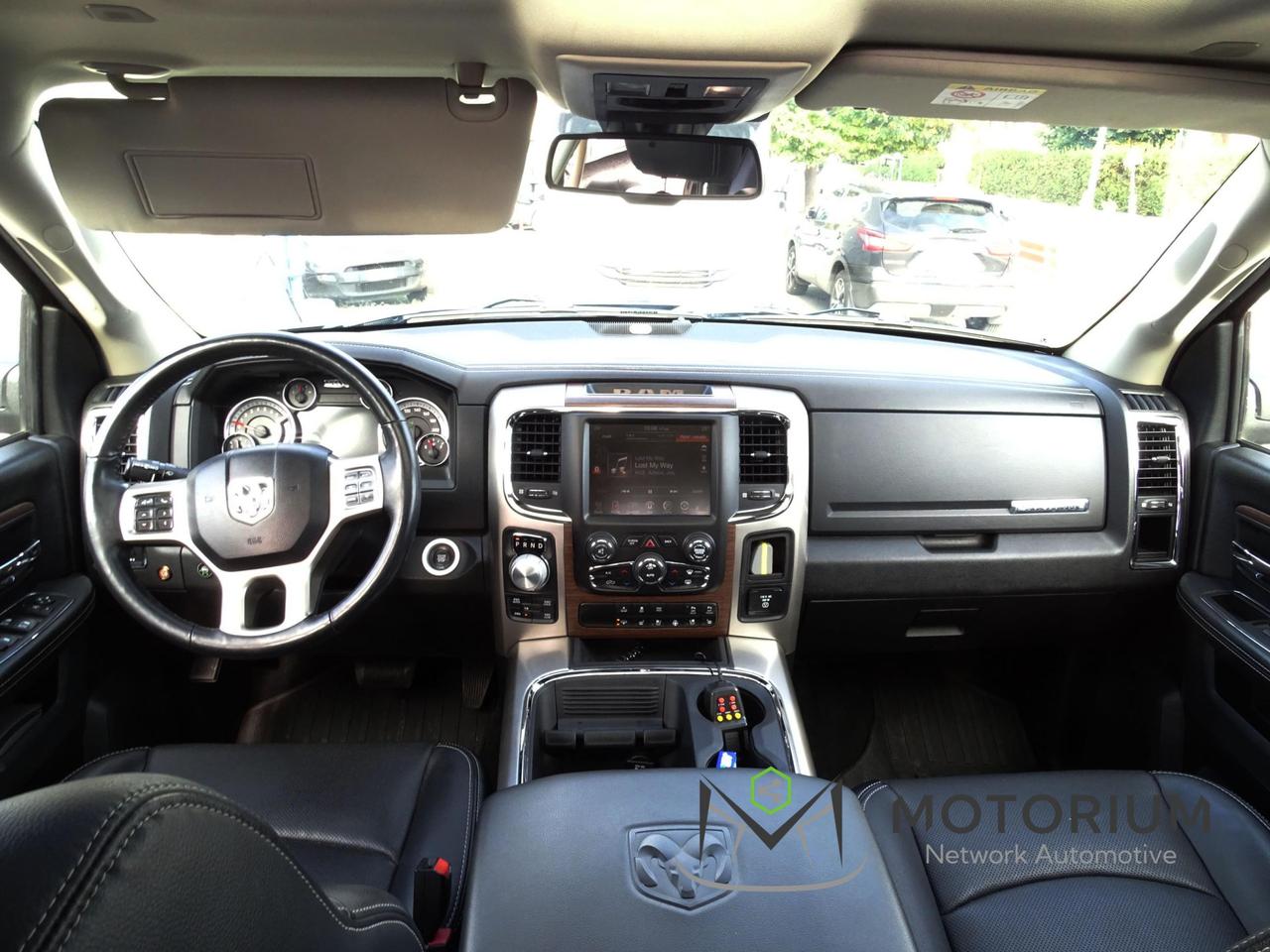 Dodge RAM 1500 AWD 5.7L V8 401CV LARAMIE AUTOCARRO