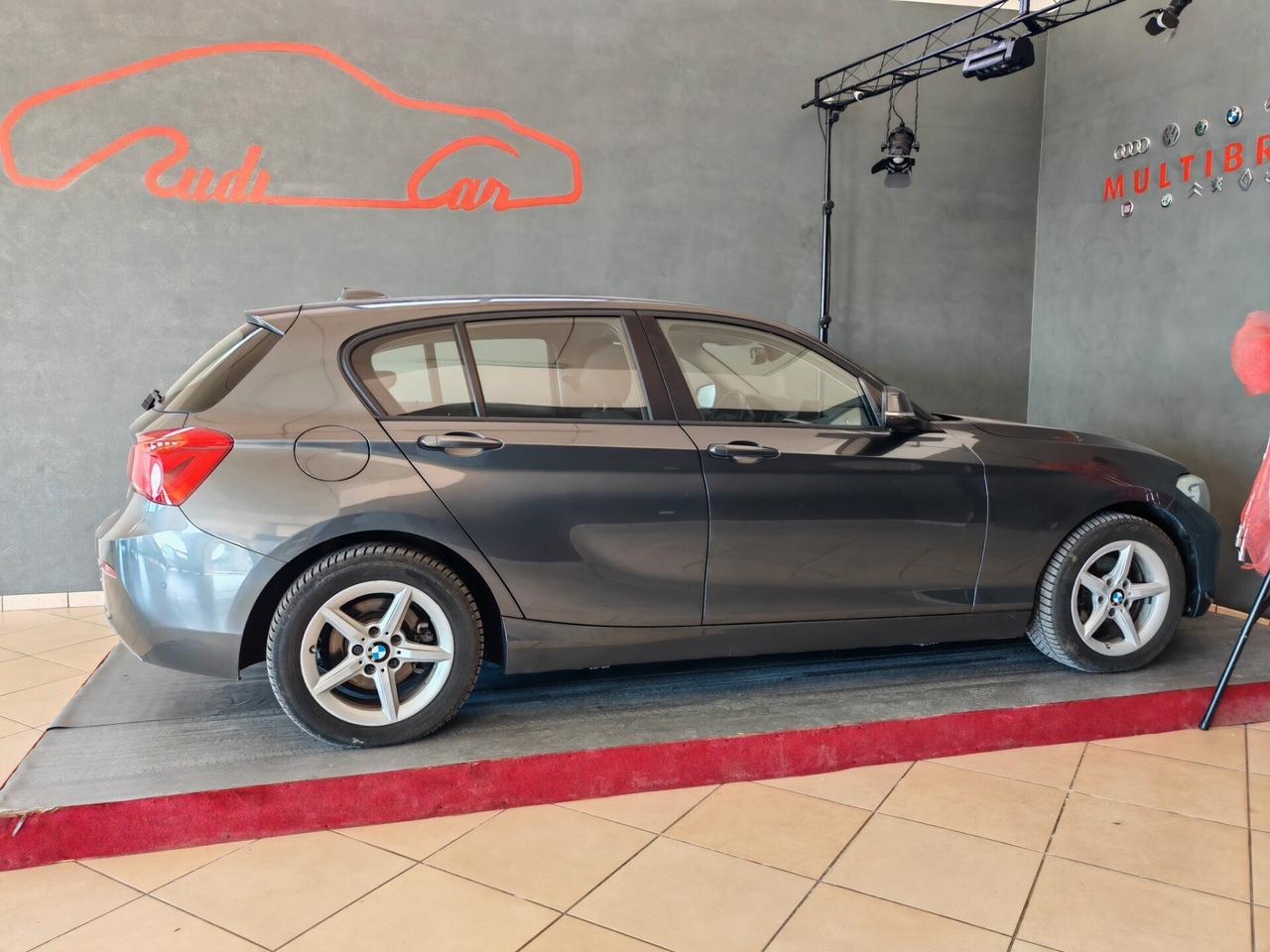 Bmw 116 116d 5p. Urban