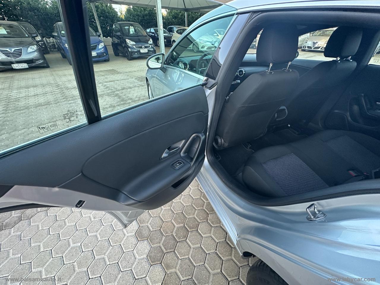MERCEDES-BENZ CLA 180 d Aut. Shooting Brake Bus. Extra