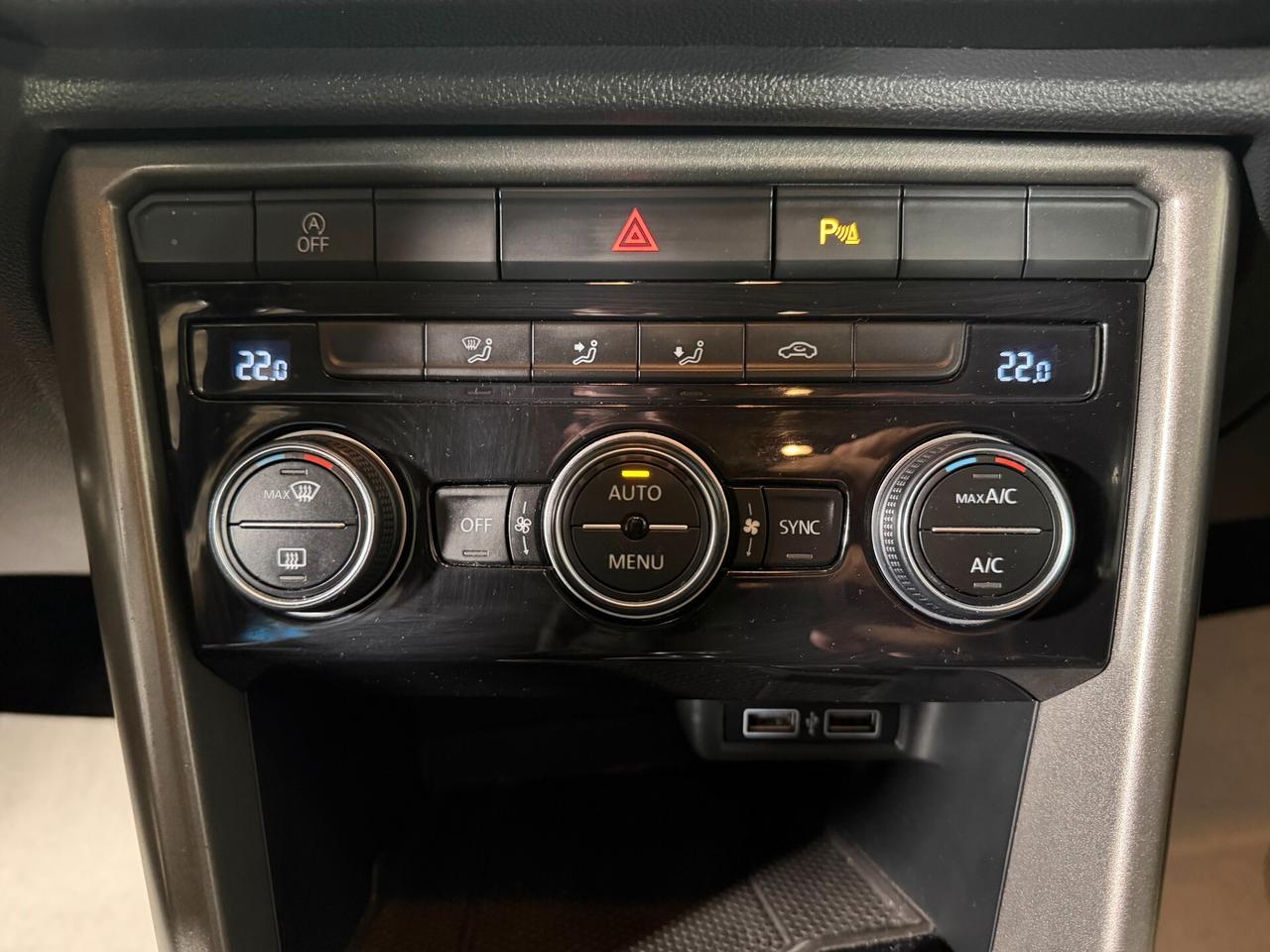 Volkswagen T-Roc 1.6 TDI SCR Business BlueMotion Technology