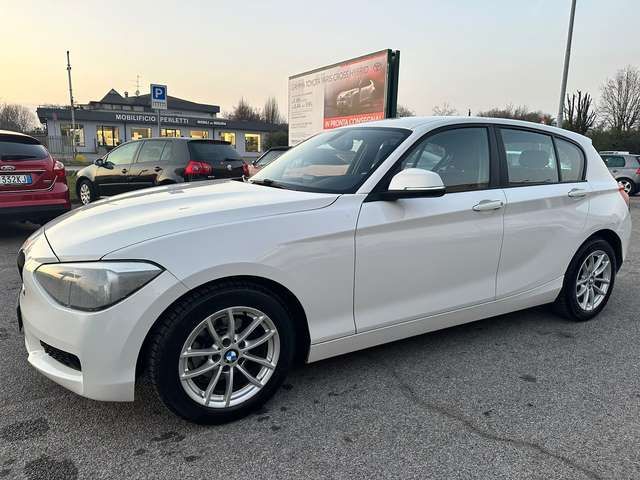 BMW 116 116i 5p Urban