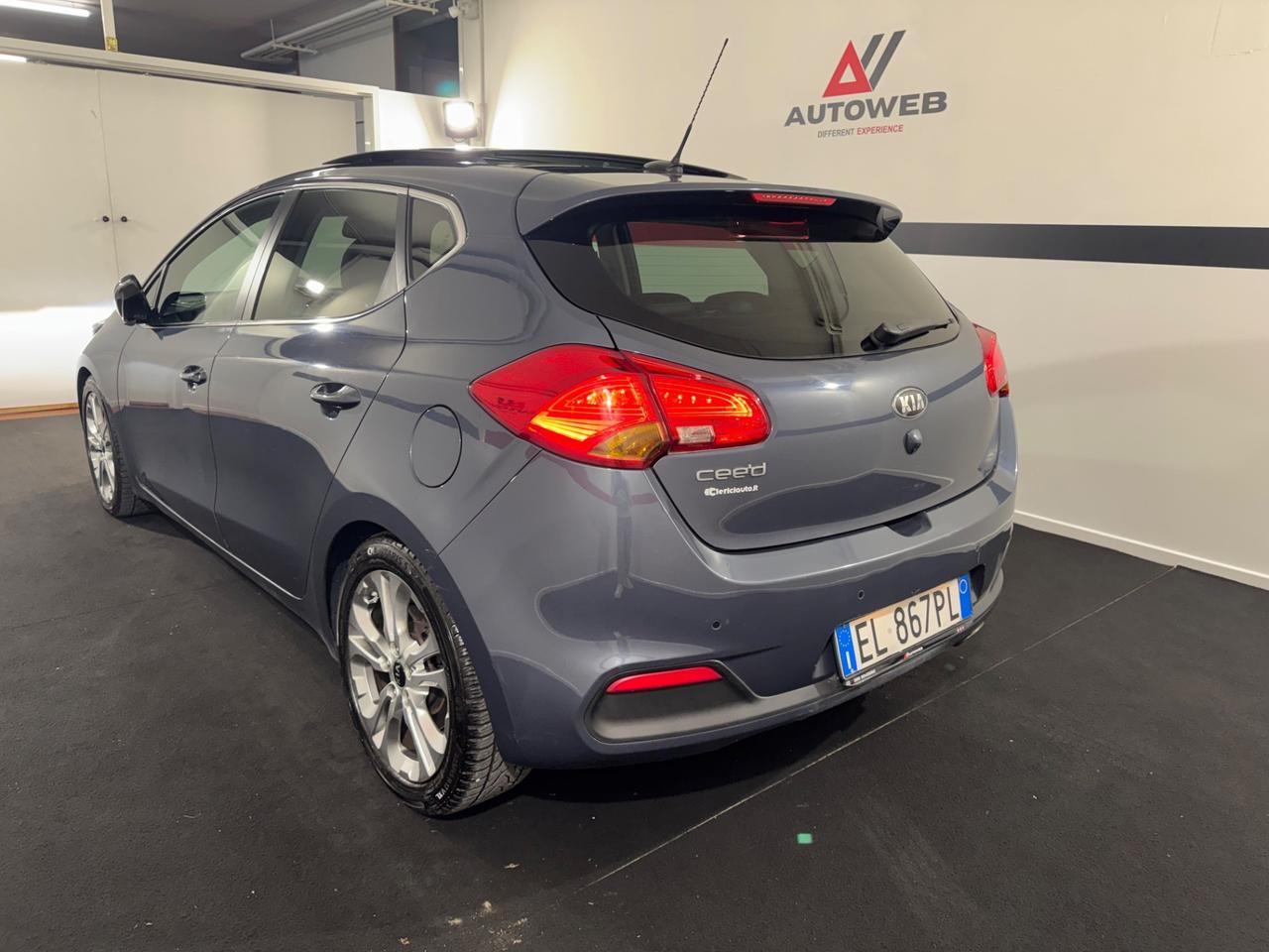 Kia Ceed cee'd 1.6 GDI DCT 5 porte Platinum FULL OPTIONAL TETTO APRIBILE