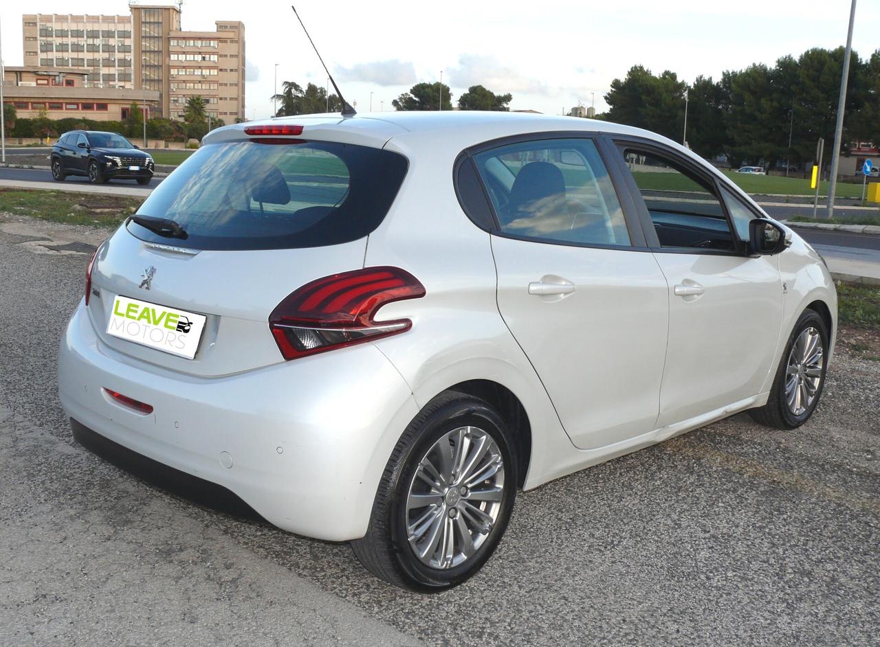 Peugeot 208 Allure (M1220)